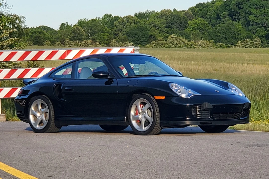 2001 Porsche 996 Turbo - Image 2 of 31