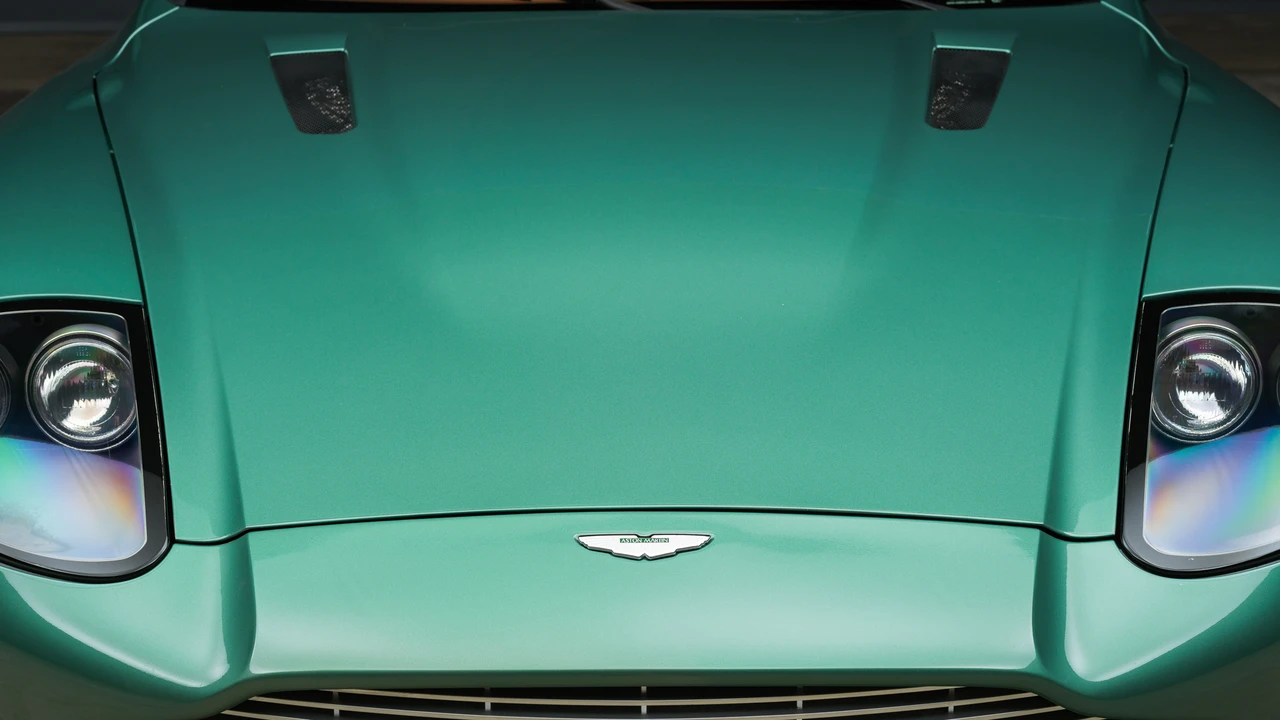 2002 Aston Martin Vanquish 1st Gen - Image 30 of 31