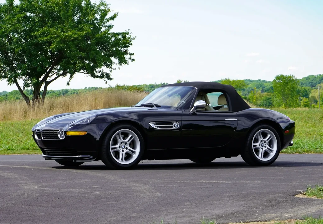 2002 BMW Z8 - Image 5 of 6