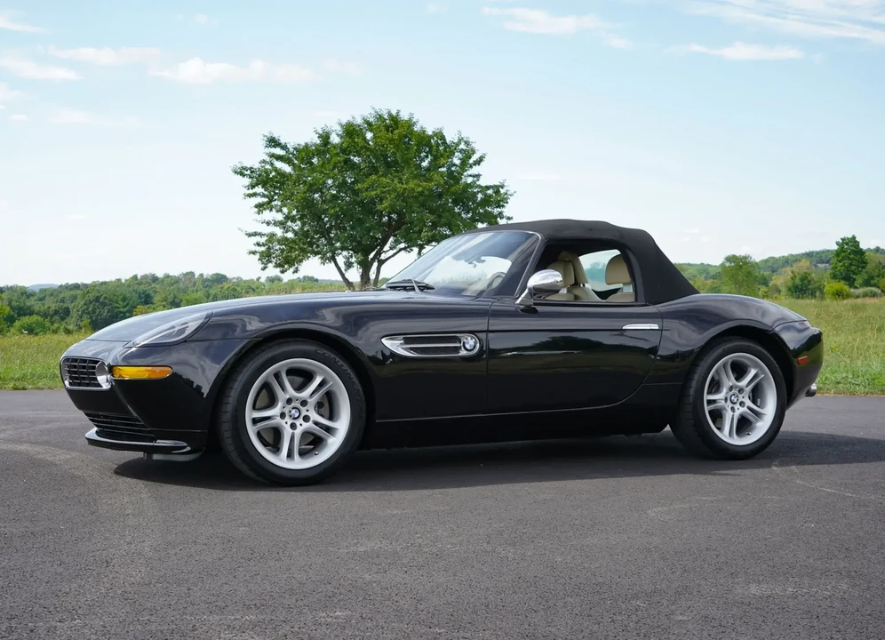 2002 BMW Z8 - Image 6 of 6