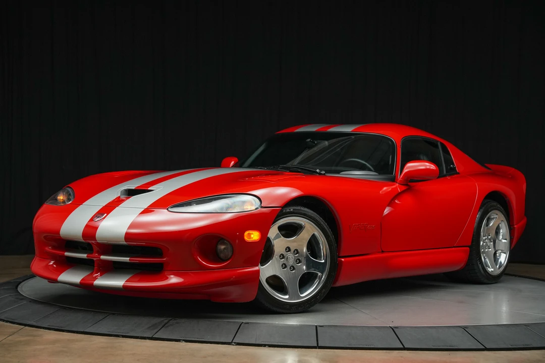 2002 Dodge Viper GTS 2nd Gen - Image 18 of 31