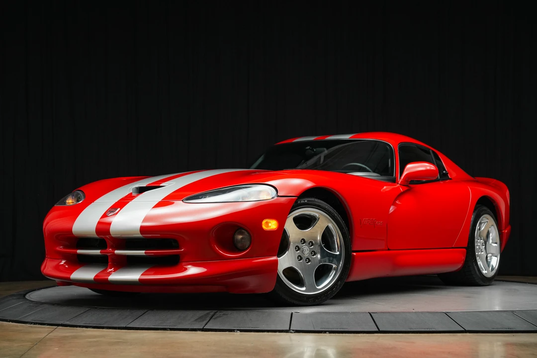 2002 Dodge Viper GTS 2nd Gen - Image 19 of 31