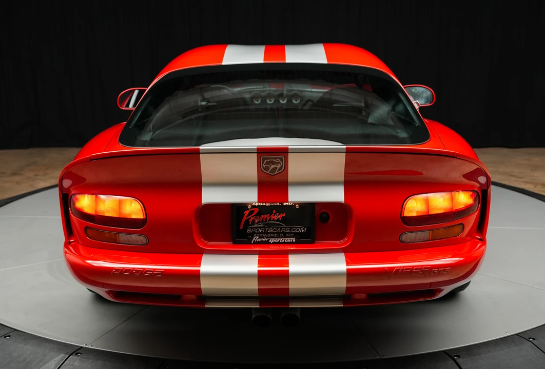 2002 Dodge Viper GTS 2nd Gen - Image 27 of 31