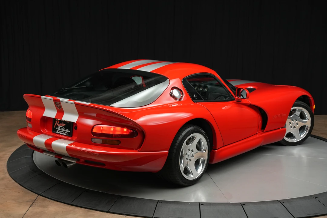 2002 Dodge Viper GTS 2nd Gen - Image 25 of 31