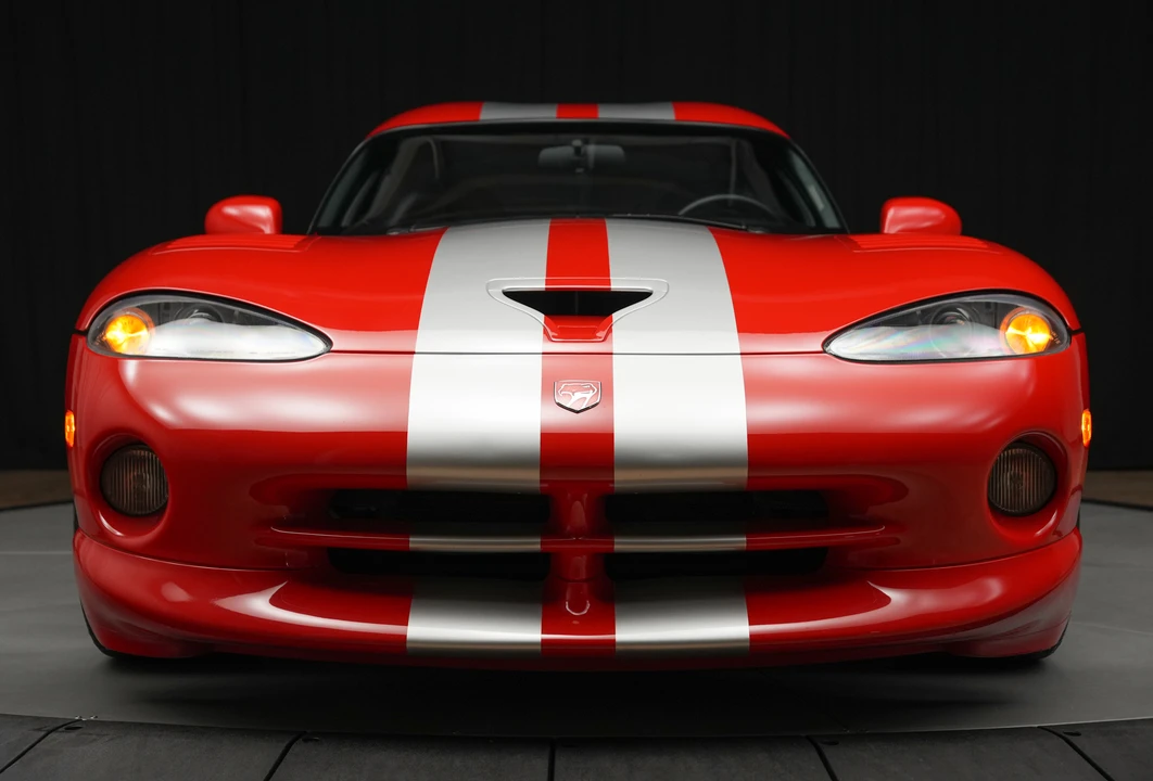2002 Dodge Viper GTS 2nd Gen - Image 21 of 31
