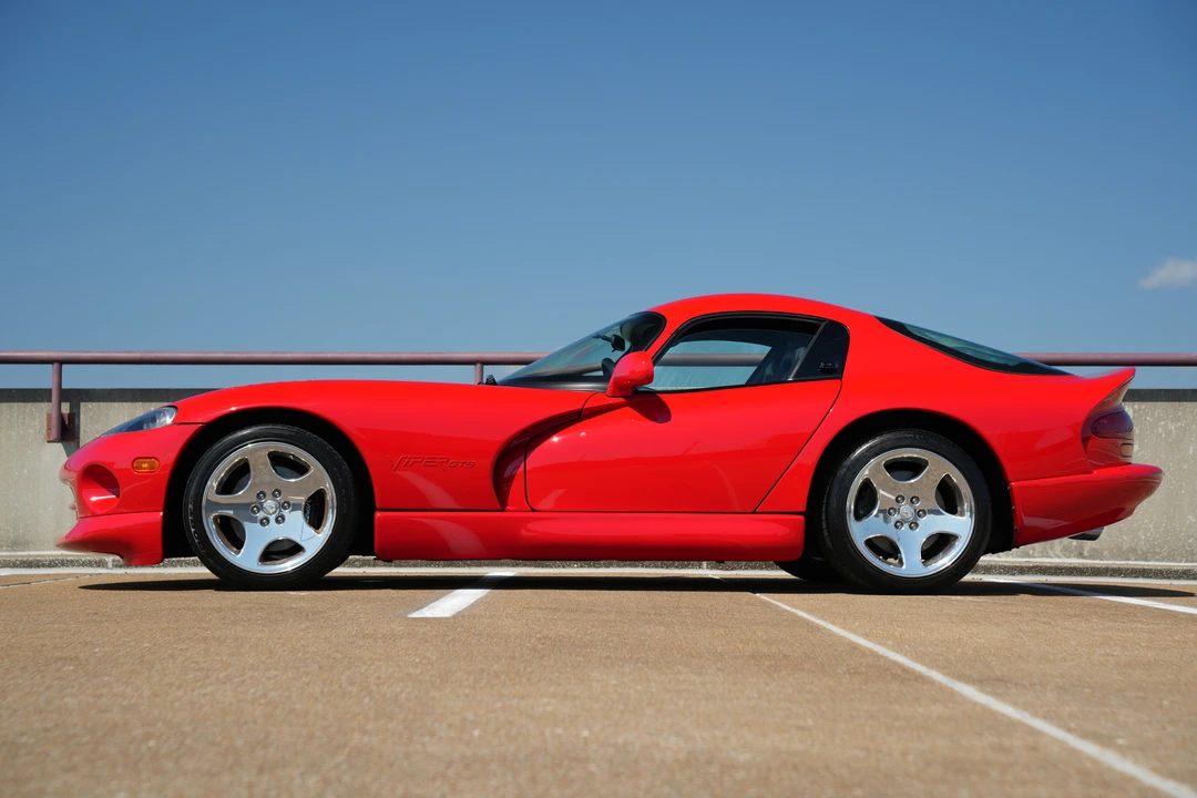 2002 Dodge Viper GTS 2nd Gen - Image 14 of 31