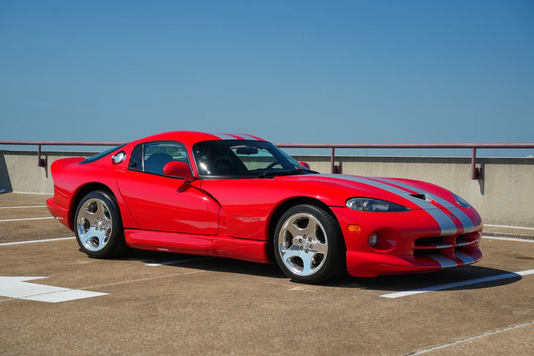 2002 Dodge Viper GTS 2nd Gen - Image 9 of 31