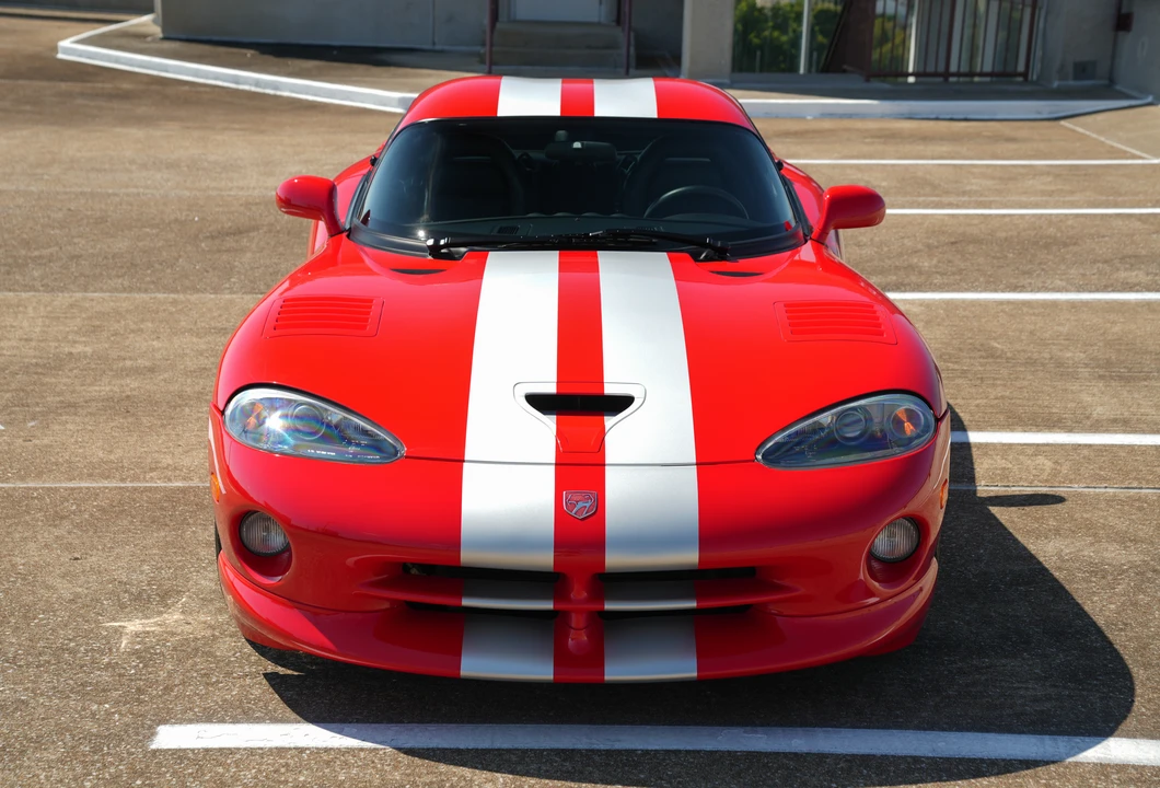 2002 Dodge Viper GTS 2nd Gen - Image 8 of 31