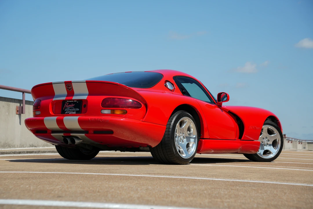 2002 Dodge Viper GTS 2nd Gen - Image 11 of 31