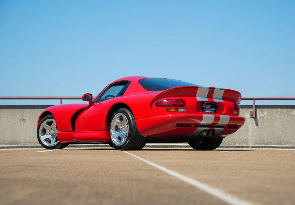2002 Dodge Viper GTS 2nd Gen - Image 13 of 31