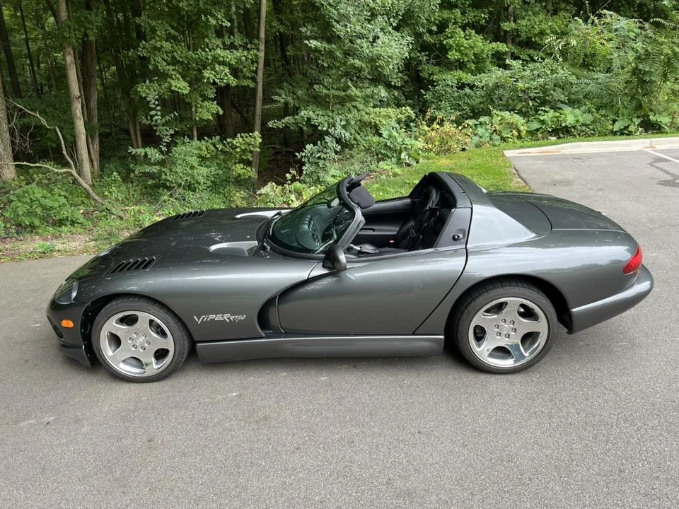 2002 Dodge Viper 2nd Gen - Image 30 of 31