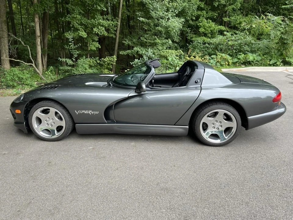 2002 Dodge Viper 2nd Gen - Image 29 of 31