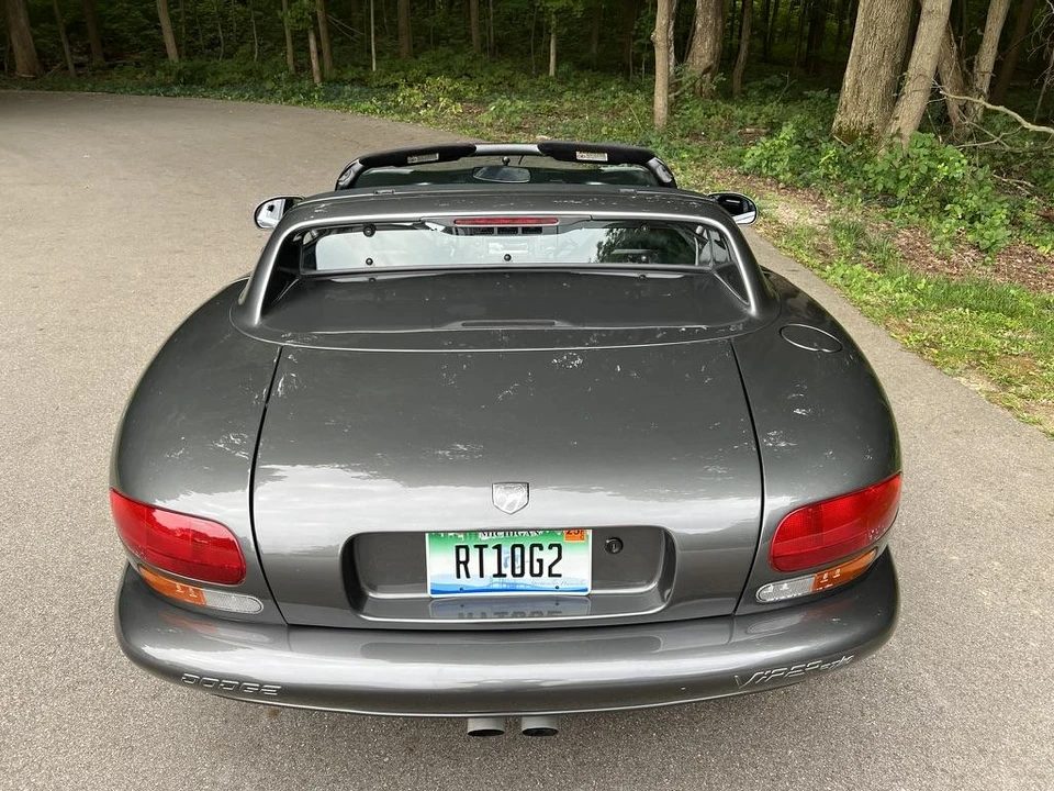 2002 Dodge Viper 2nd Gen - Image 17 of 31
