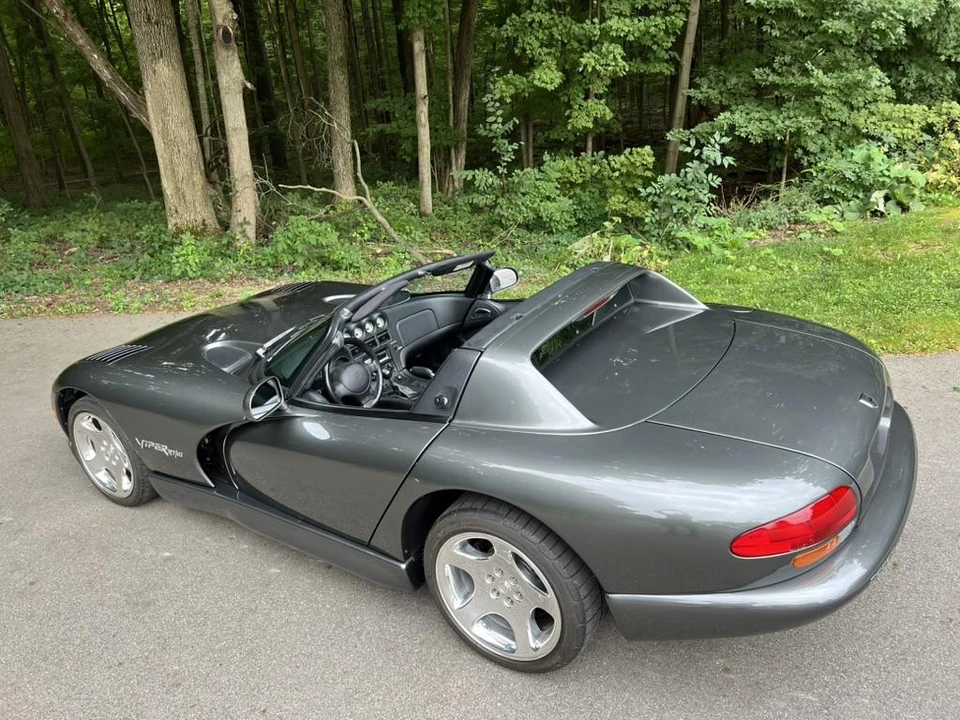 2002 Dodge Viper 2nd Gen - Image 24 of 31