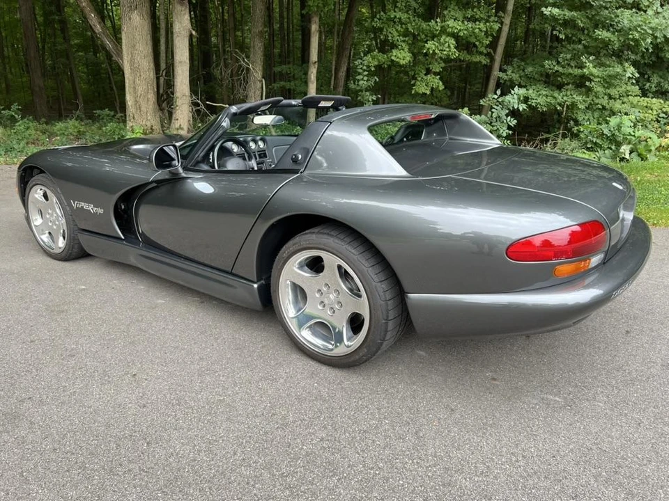 2002 Dodge Viper 2nd Gen - Image 25 of 31
