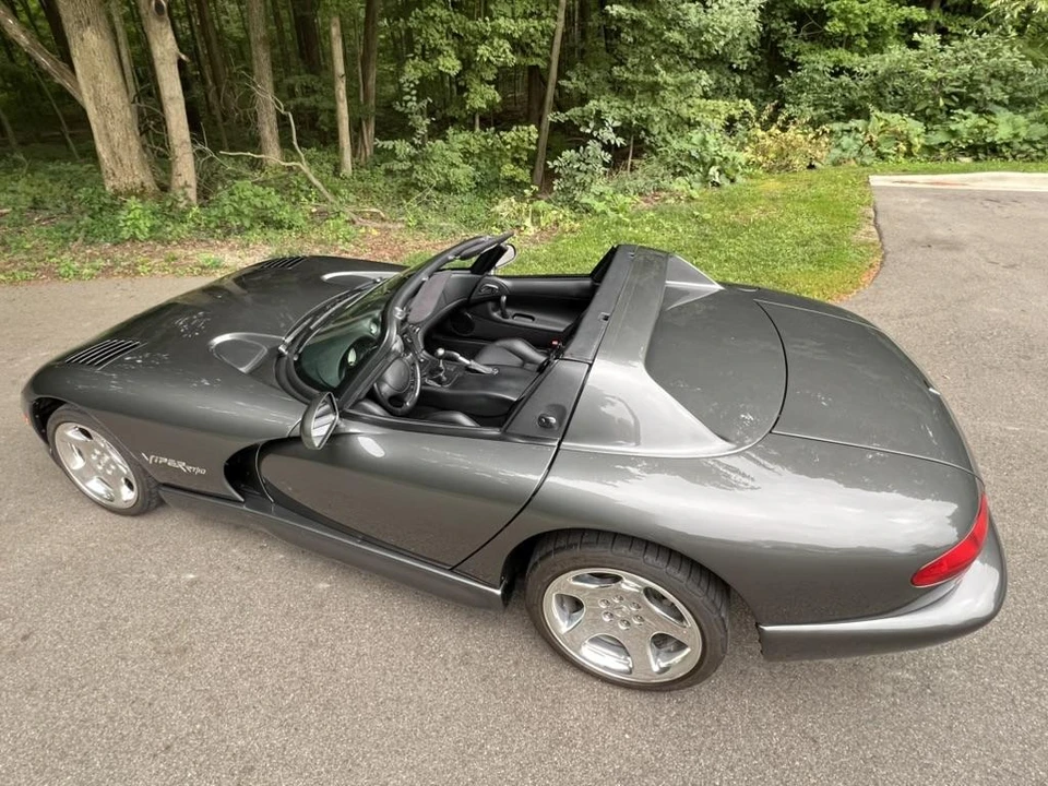 2002 Dodge Viper 2nd Gen - Image 22 of 31