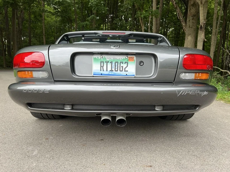 2002 Dodge Viper 2nd Gen - Image 19 of 31