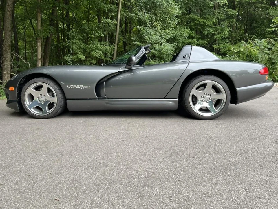 2002 Dodge Viper 2nd Gen - Image 28 of 31