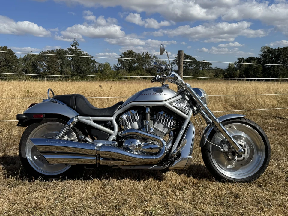 2002 Harley-Davidson V-Rod - Image 8 of 31