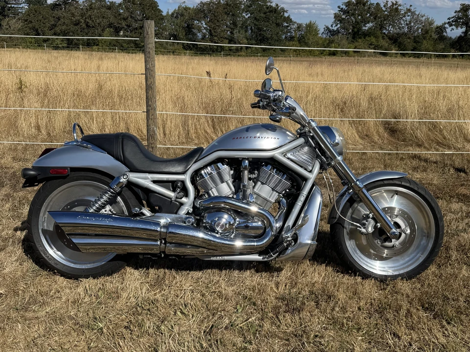 2002 Harley-Davidson V-Rod - Image 7 of 31