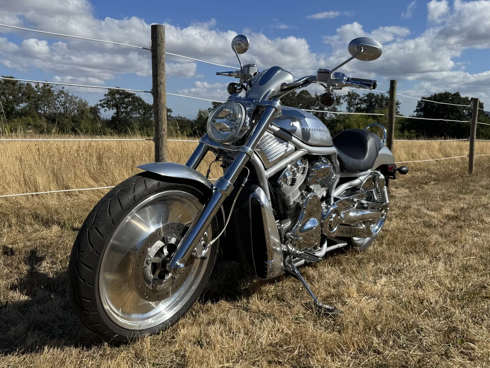 2002 Harley-Davidson V-Rod - Image 15 of 31