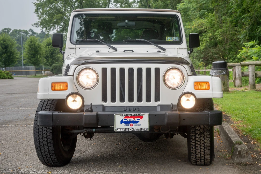 2002 Jeep TJ Wrangler - Image 10 of 31