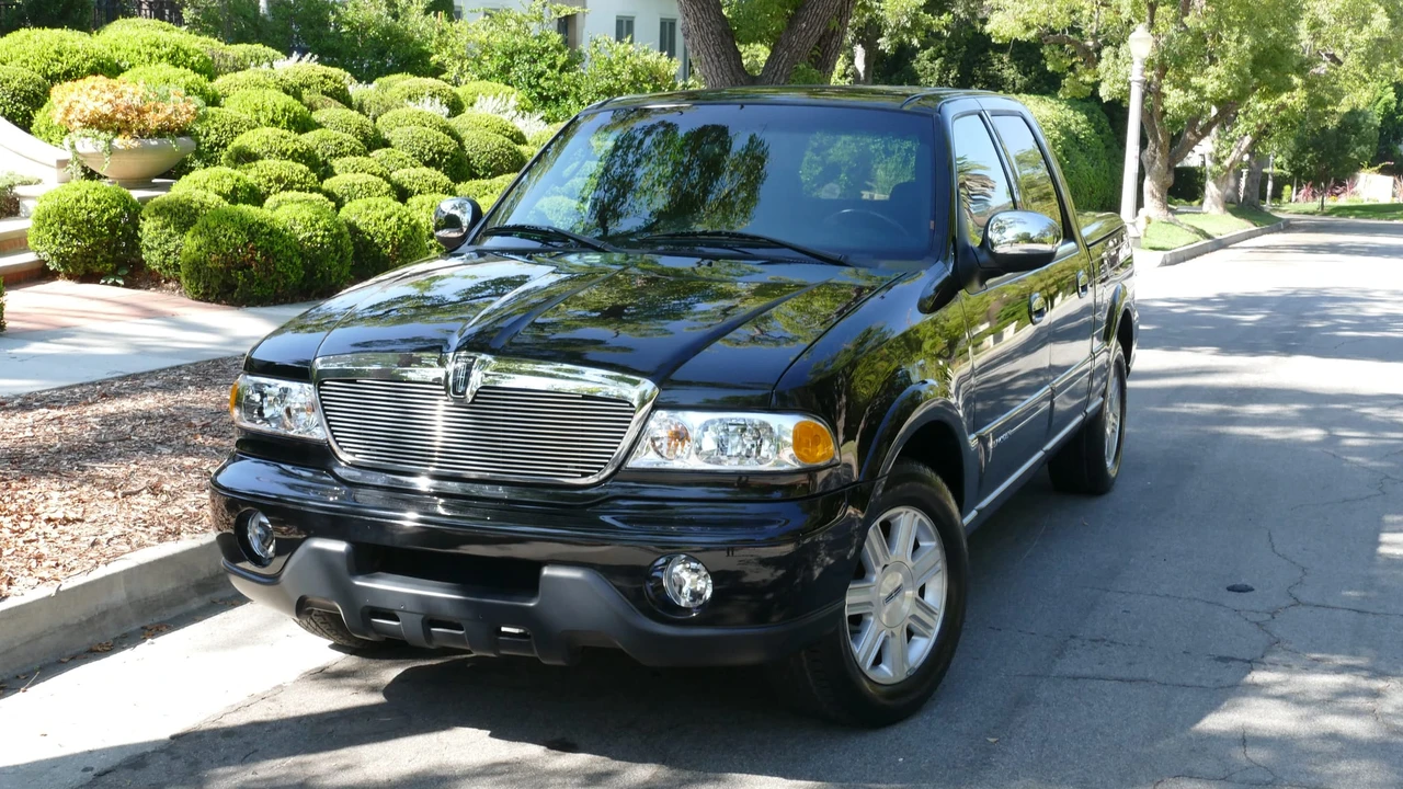 2002 Lincoln Blackwood - Image 4 of 31