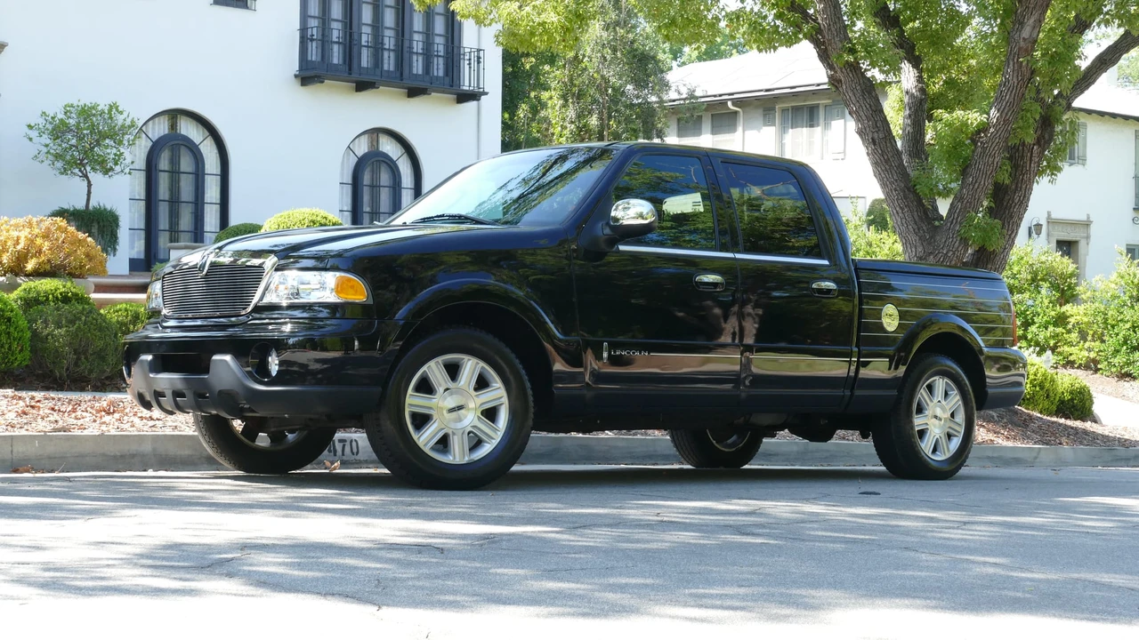 2002 Lincoln Blackwood - Image 16 of 31