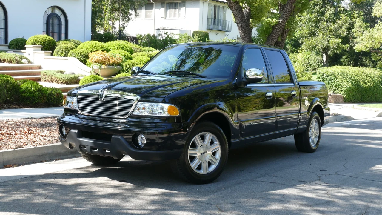 2002 Lincoln Blackwood - Image 7 of 31
