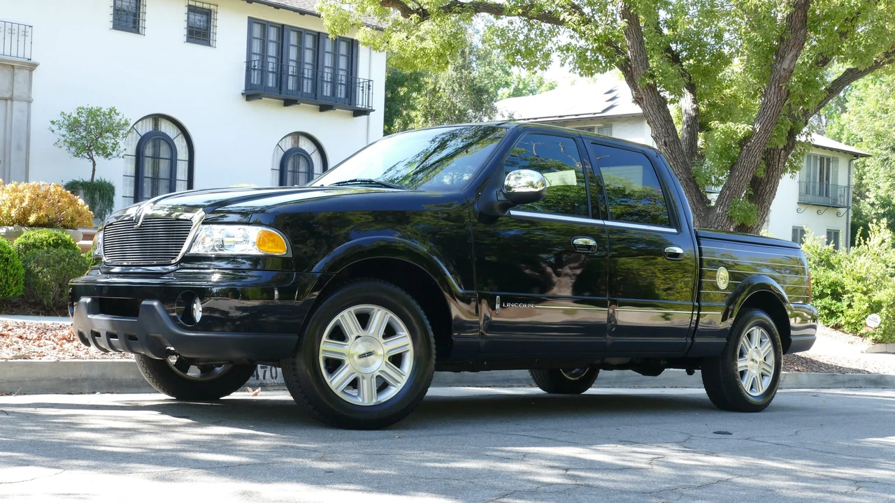 2002 Lincoln Blackwood - Image 13 of 31