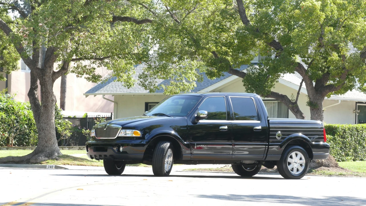 2002 Lincoln Blackwood - Image 14 of 31