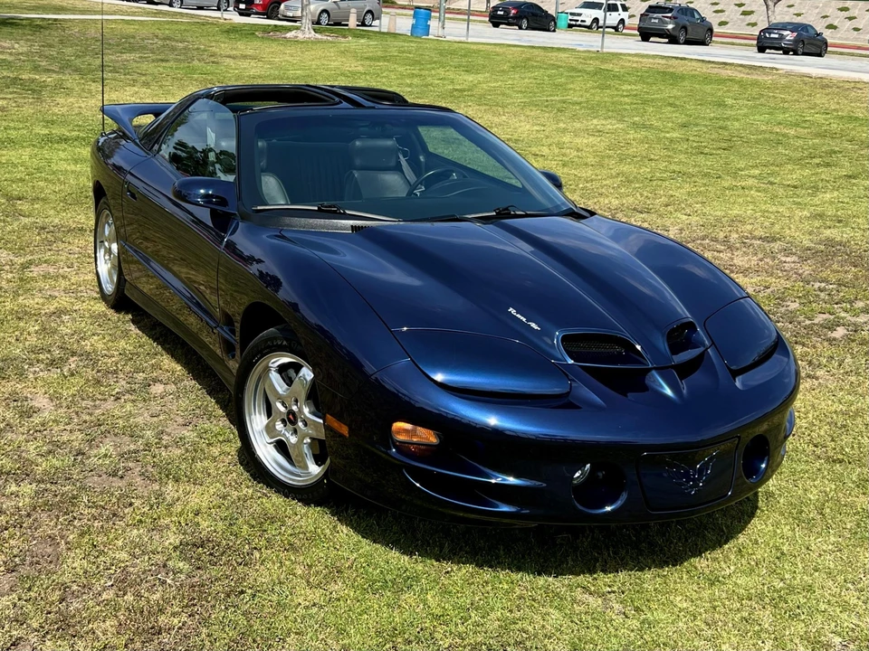 2002 Pontiac Firebird Trans Am 4th Gen - Image 11 of 31