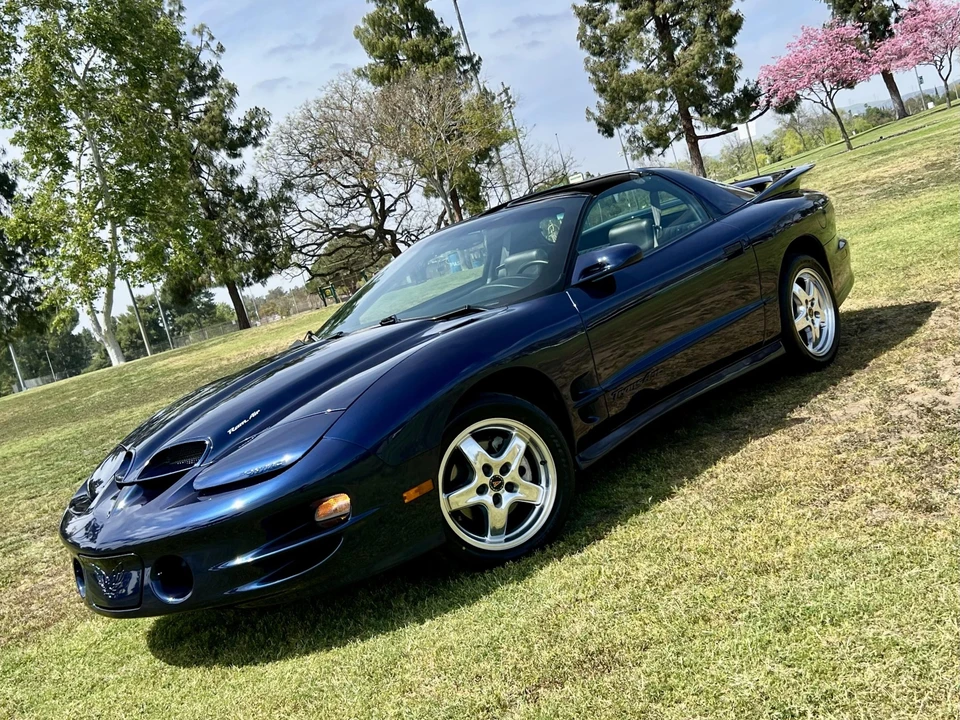 2002 Pontiac Firebird Trans Am 4th Gen - Image 2 of 31