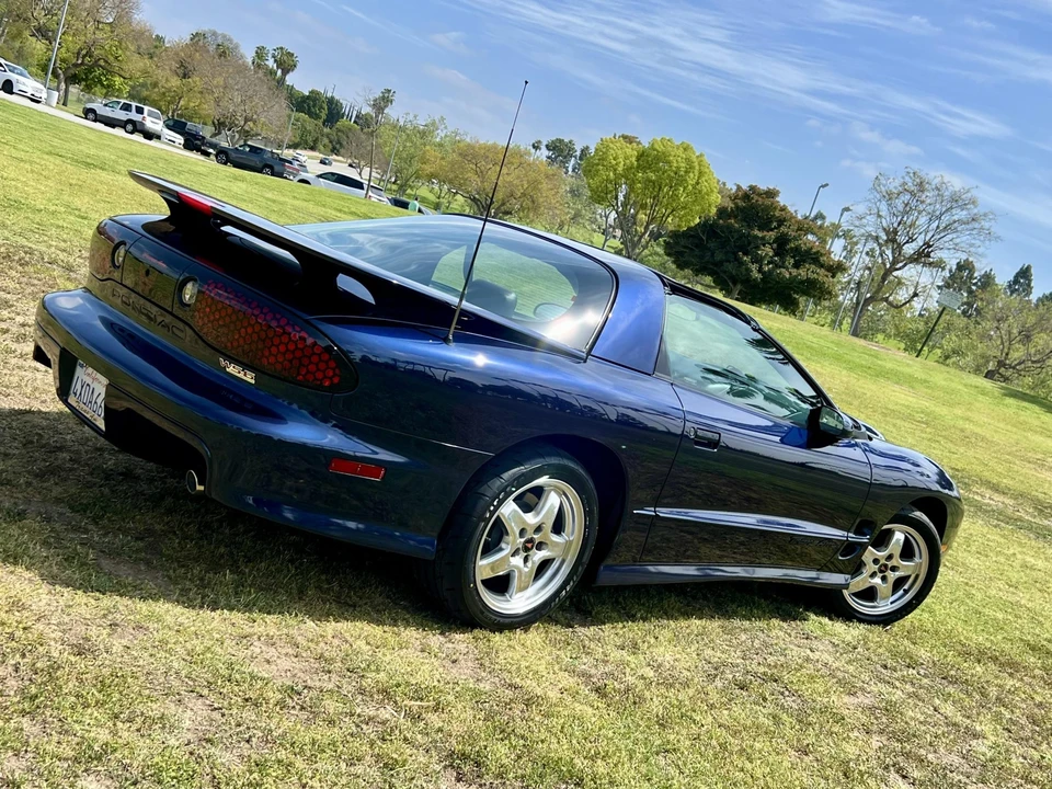 2002 Pontiac Firebird Trans Am 4th Gen - Image 17 of 31
