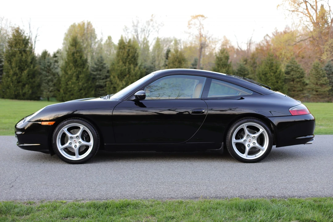 2002 Porsche 996 Carrera - Image 10 of 31
