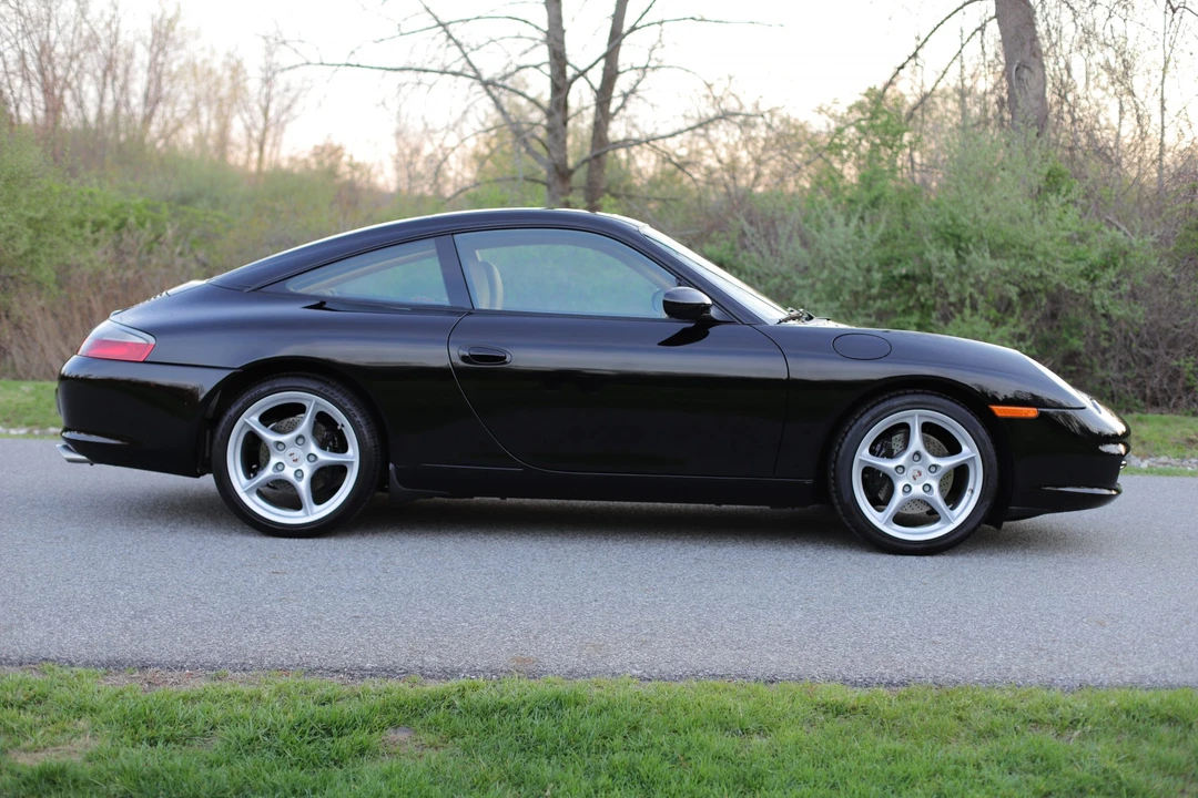 2002 Porsche 996 Carrera - Image 24 of 31