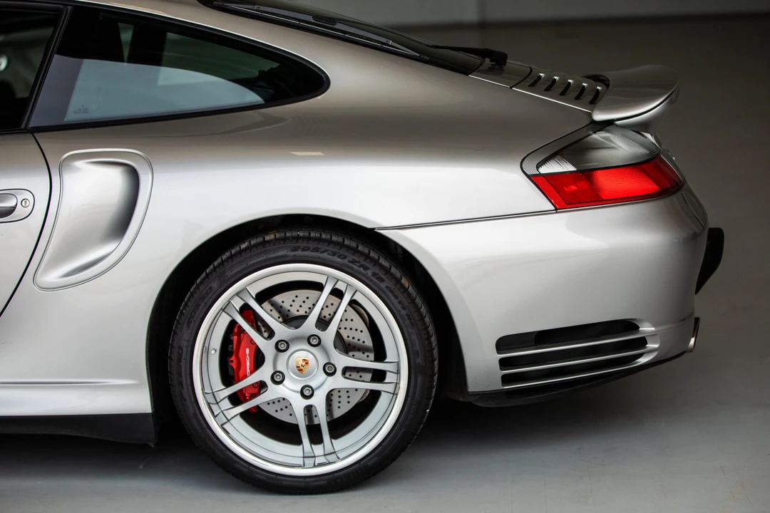 2002 Porsche 996 Turbo - Image 18 of 31