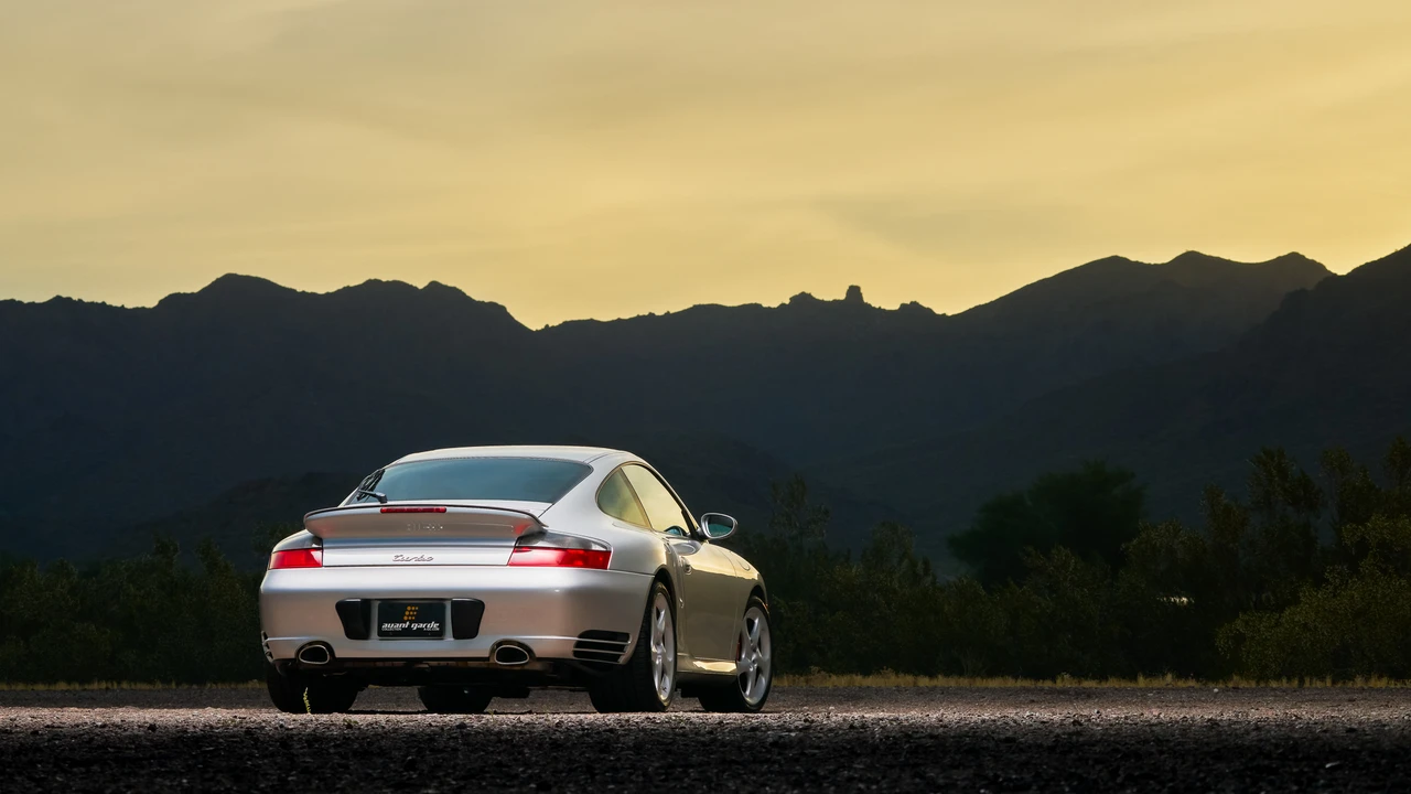 2002 Porsche 996 Turbo - Image 9 of 31