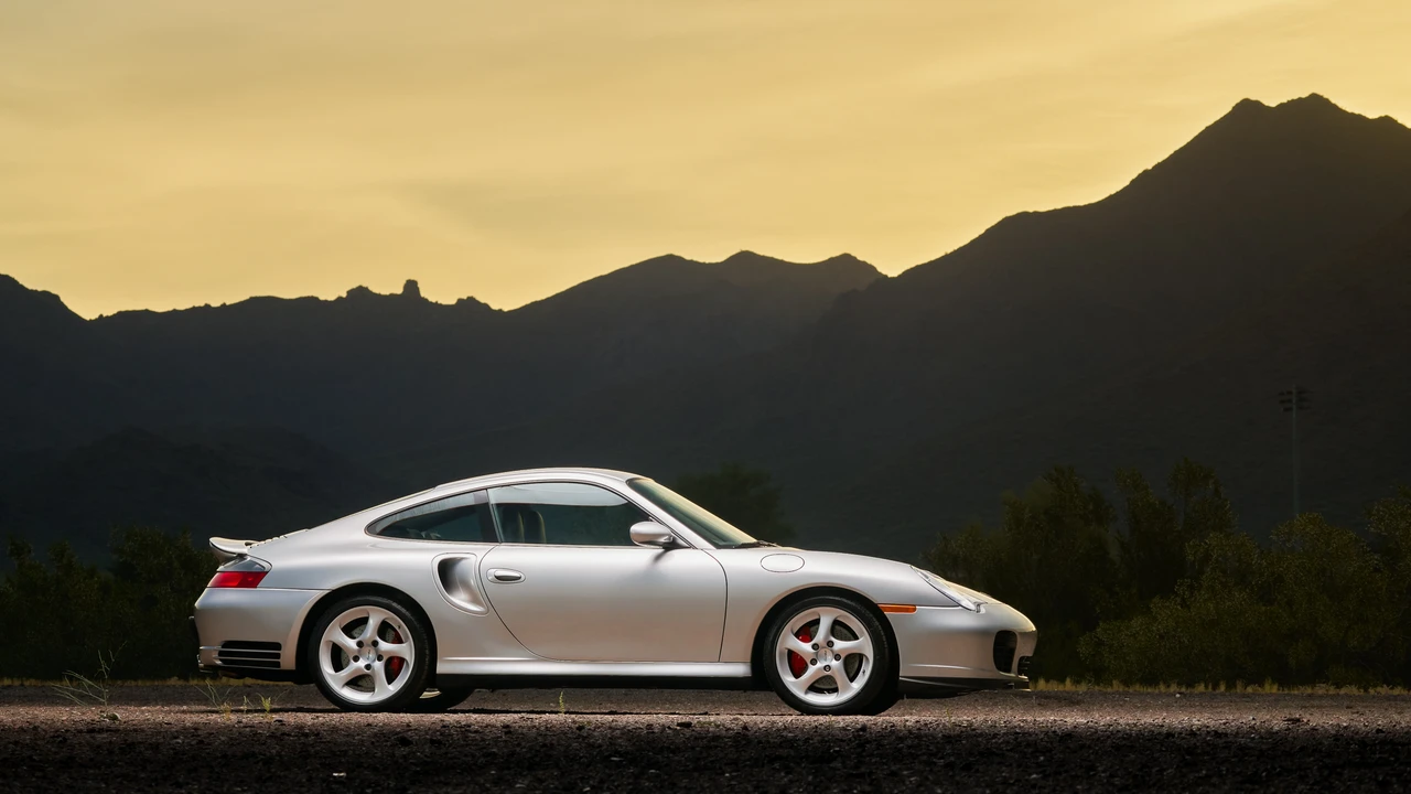 2002 Porsche 996 Turbo - Image 12 of 31