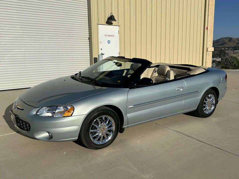 2003 Chrysler Sebring - Image 12 of 31