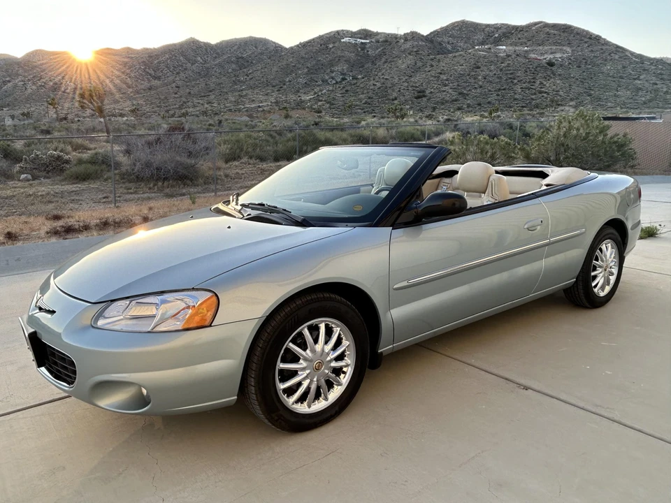 2003 Chrysler Sebring - Image 11 of 31
