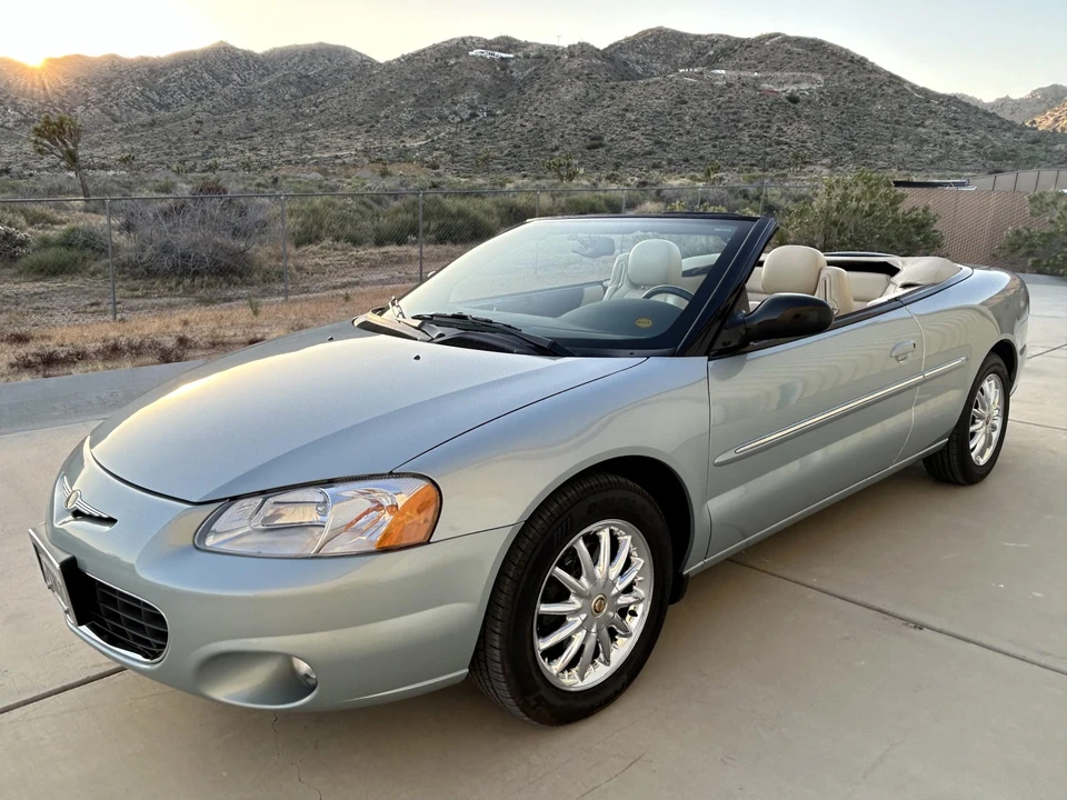 2003 Chrysler Sebring - Image 10 of 31