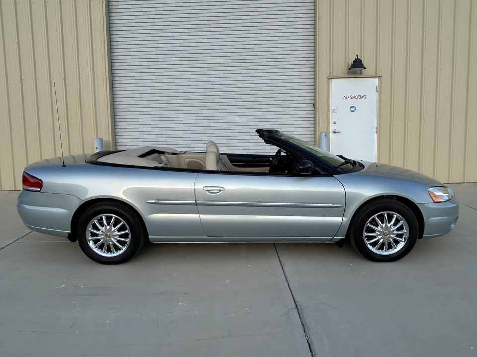 2003 Chrysler Sebring - Image 22 of 31