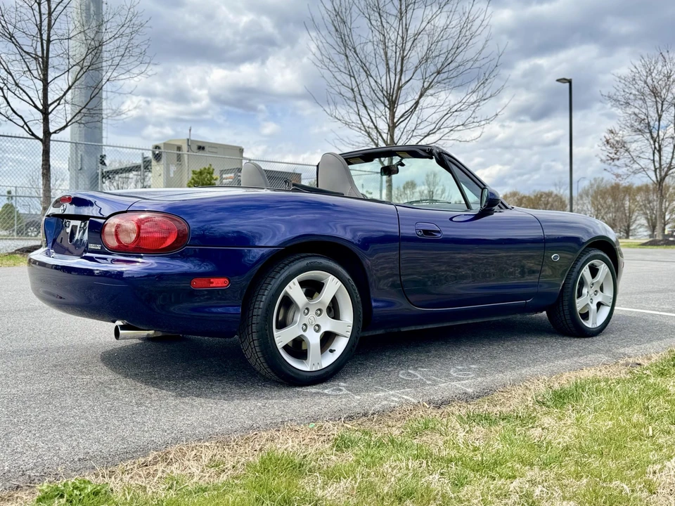 2003 Mazda NB MX-5 Miata - Image 15 of 31