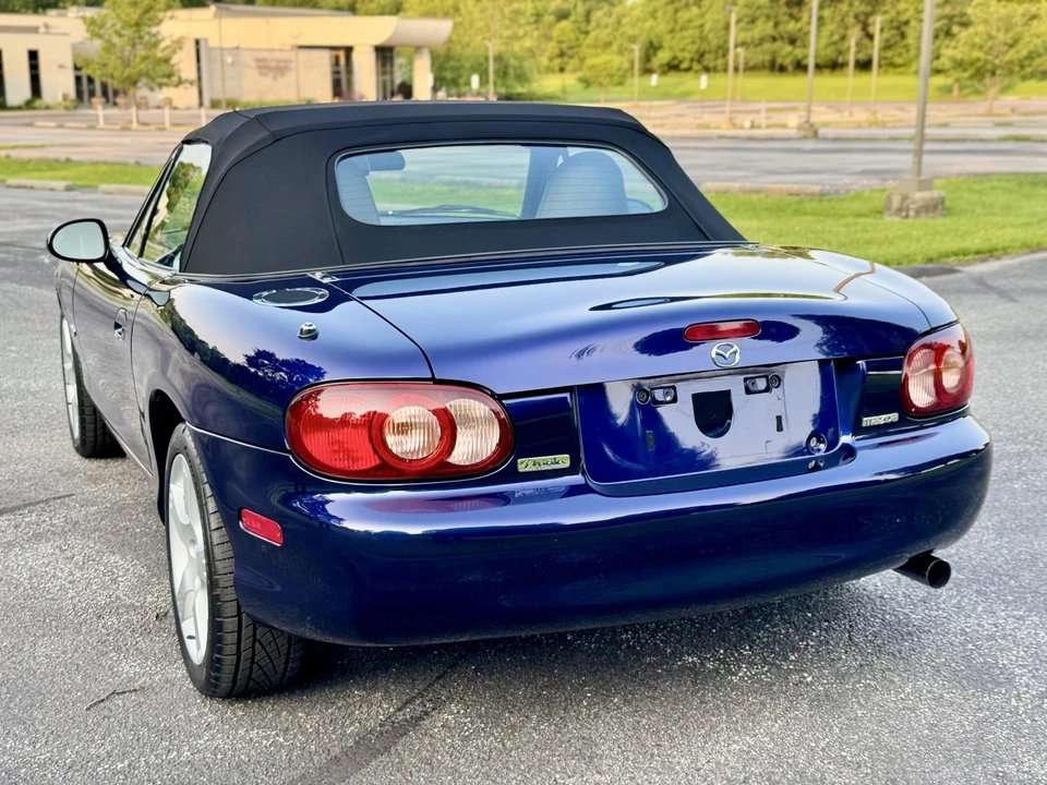 2003 Mazda NB MX-5 Miata - Image 8 of 31