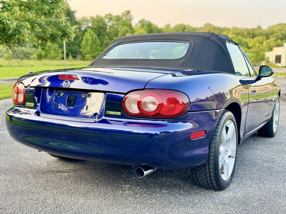 2003 Mazda NB MX-5 Miata - Image 11 of 31