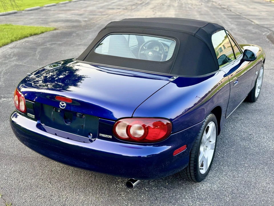 2003 Mazda NB MX-5 Miata - Image 12 of 31