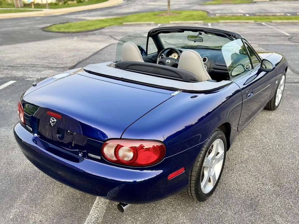2003 Mazda NB MX-5 Miata - Image 25 of 31
