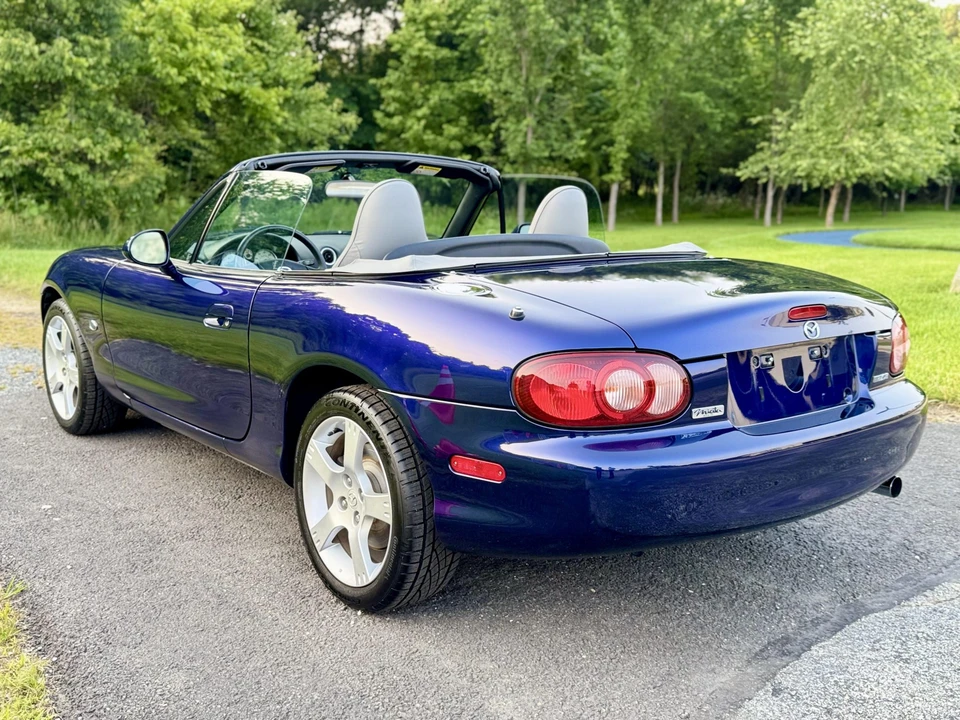 2003 Mazda NB MX-5 Miata - Image 23 of 31