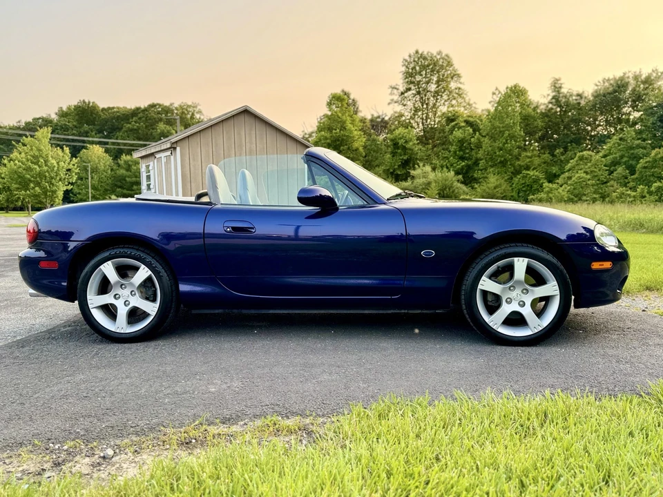 2003 Mazda NB MX-5 Miata - Image 28 of 31